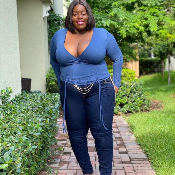 Khole String Top - Picture 2 of 3